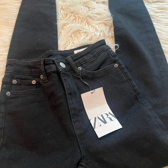 ZARA High Waisted Jeans - Picture 11 of 16